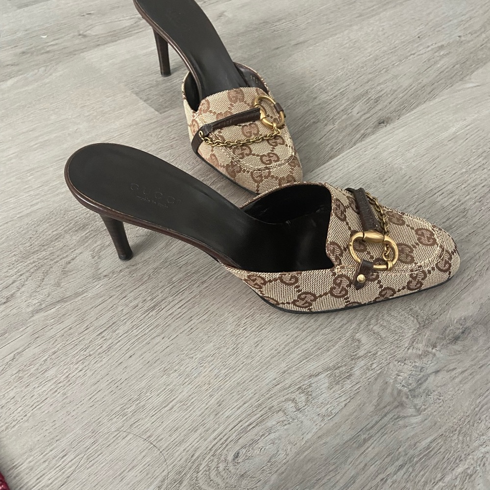 Authentic Gucci horse bit heels size 7B